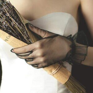 Women's Ruffled Tulle Mesh Gloves